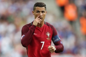 开云平台-贝恩用实力证明自己，76人末节带走篮网，坚韧意志与决胜时刻的胜利哲学