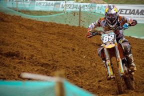 开云体育下载-欧冠半决赛之夜，赖斯让比赛提前失去悬念