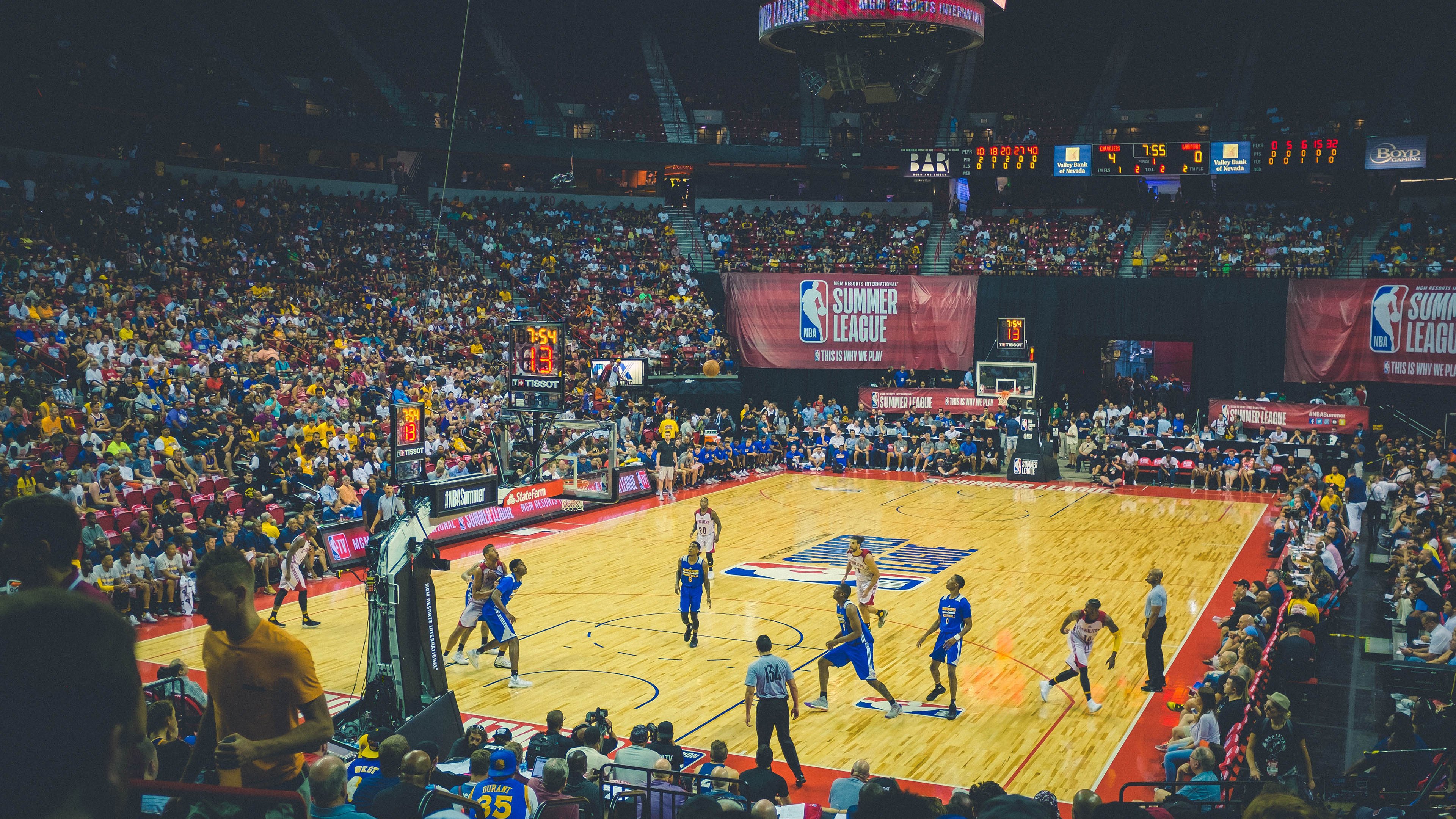 拜仁对阵里昂，当凯塞多成为绿茵节拍器，比赛已提前结束